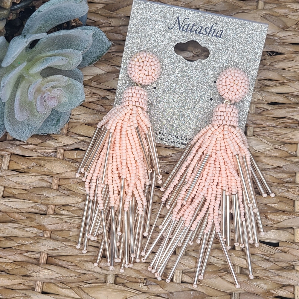 💗 BEADED TASSEL EARRINGS IN BABY PINK